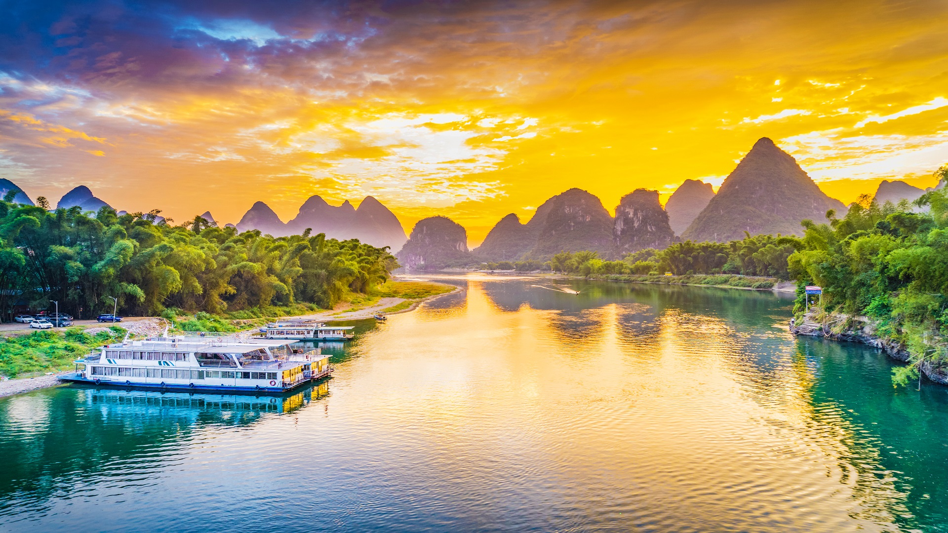 product-10d/8n-leisure-chengdu,-chongqing,-guilin-&-xiling-snow-mountain-banner