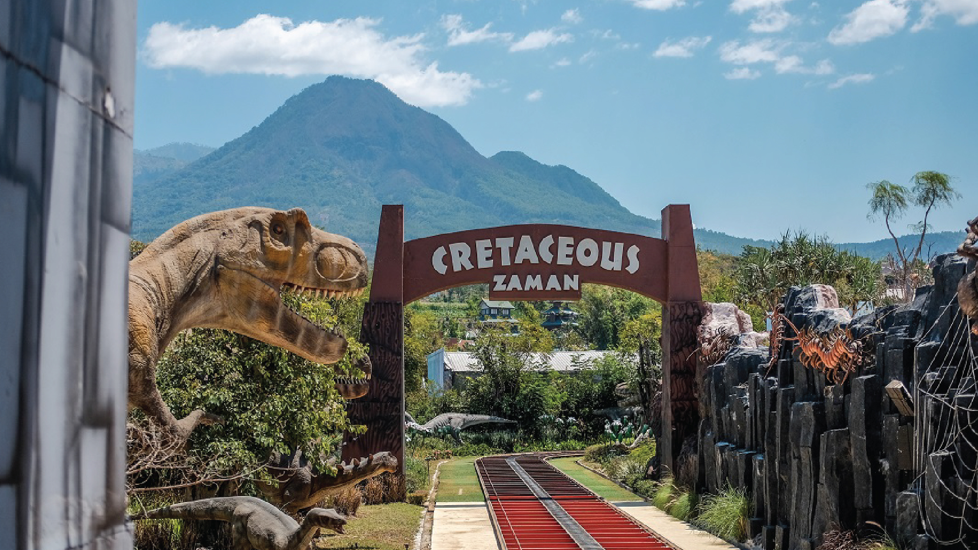 product-3-days-surabaya-malang-theme-park-package-banner